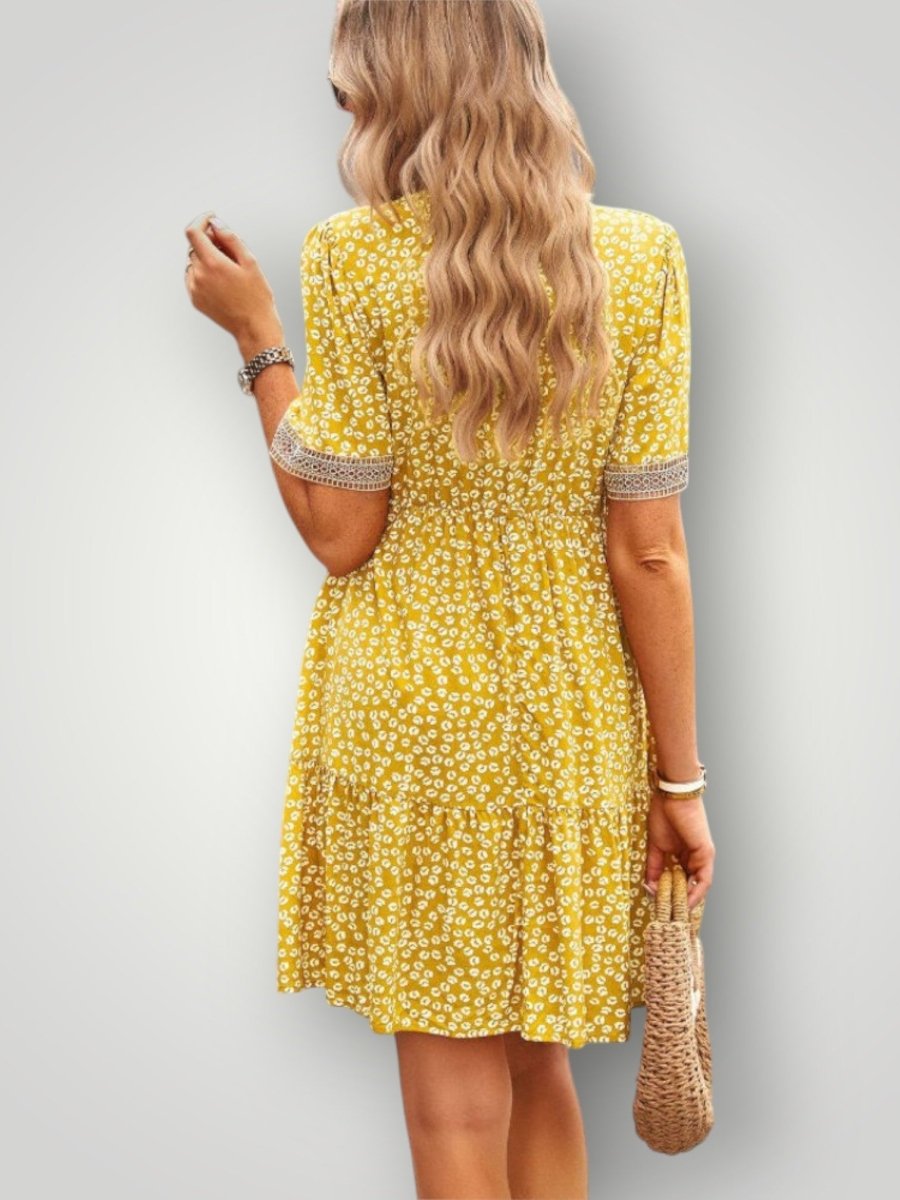CARLA | BLOMSTRET KJOLE - Nordic Boutique & Co.