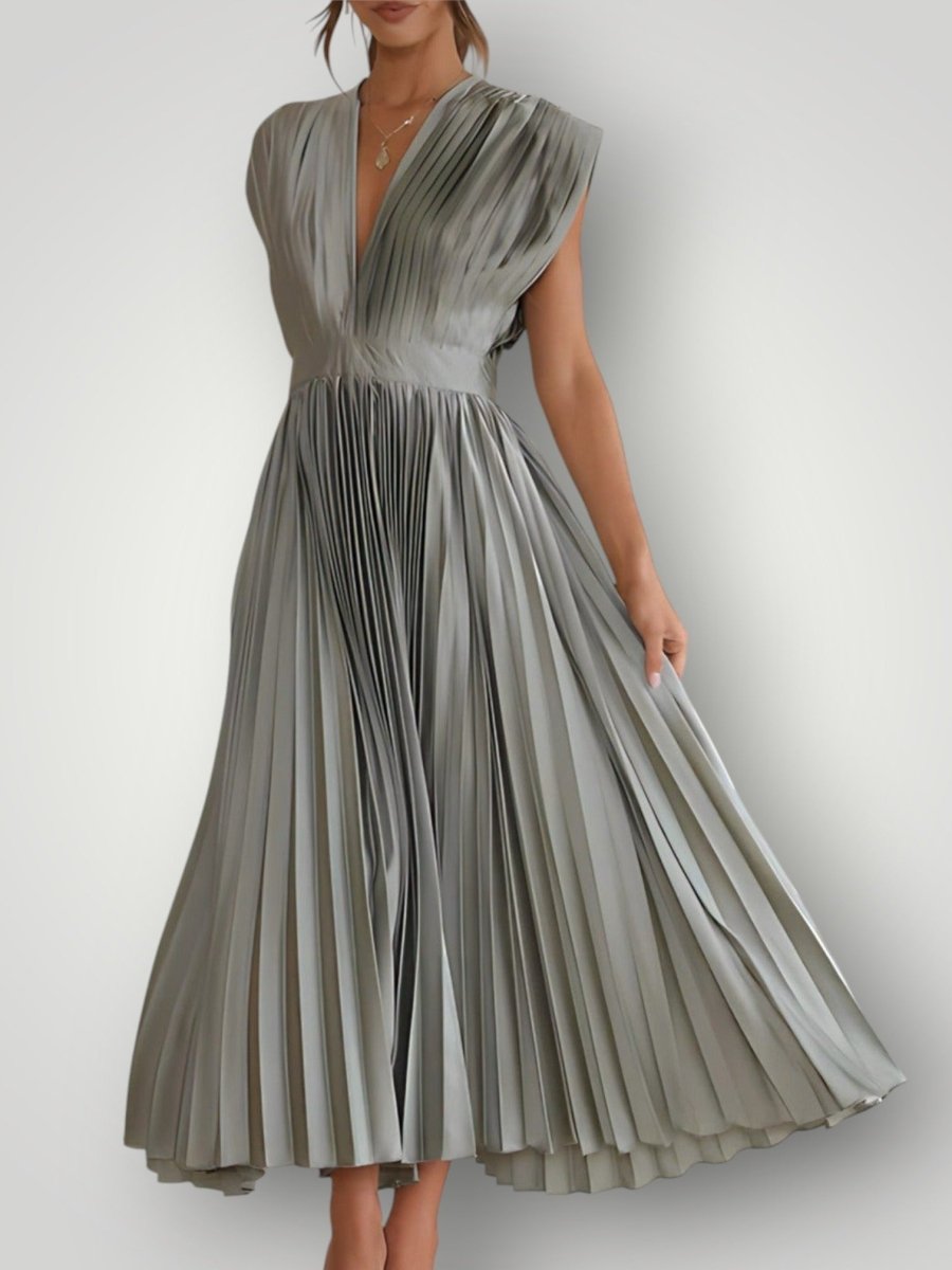 CELESTIA | ELEGANT PLISSEKJOLE - Nordic Boutique & Co.