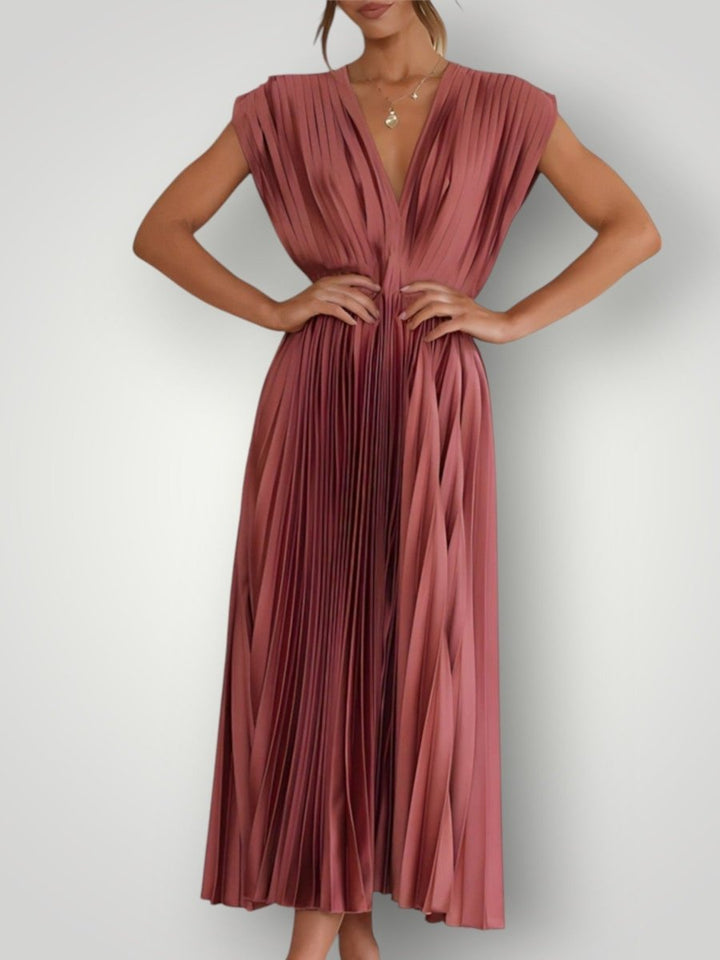 CELESTIA | ELEGANT PLISSEKJOLE - Nordic Boutique & Co.