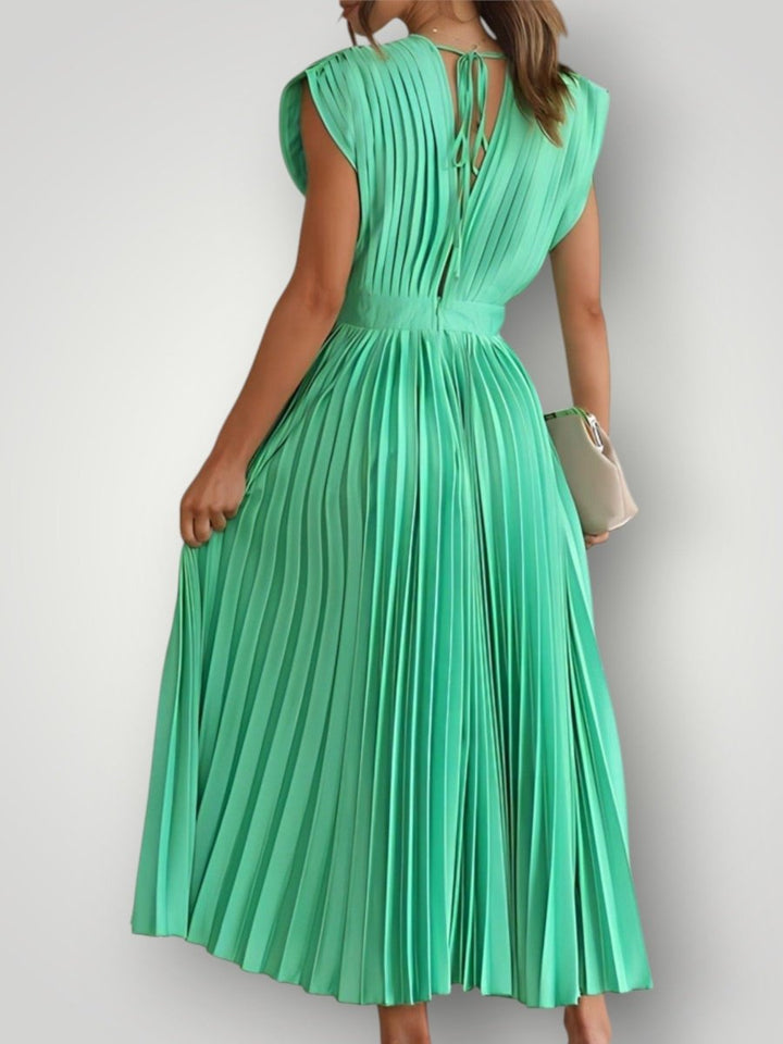 CELESTIA | ELEGANT PLISSEKJOLE - Nordic Boutique & Co.