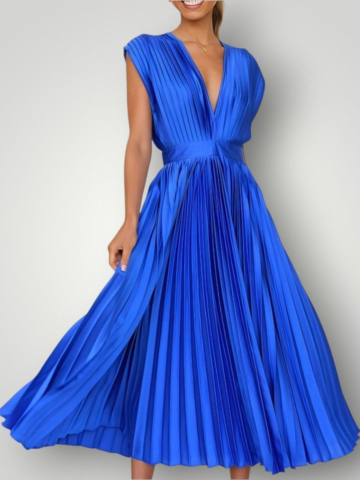 CELESTIA | ELEGANT PLISSEKJOLE - Nordic Boutique & Co.