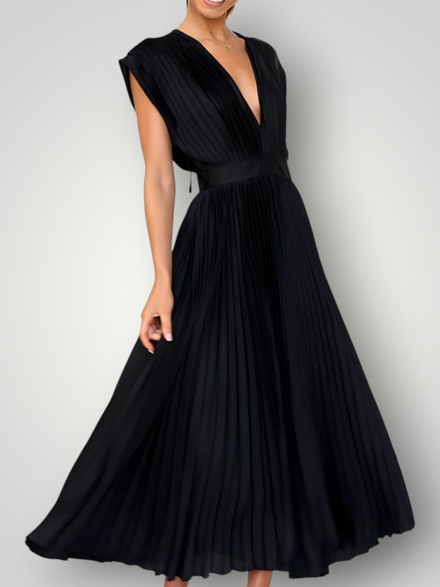 CELESTIA | ELEGANT PLISSEKJOLE - Nordic Boutique & Co.