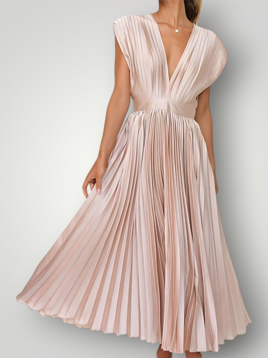 CELESTIA | ELEGANT PLISSEKJOLE - Nordic Boutique & Co.