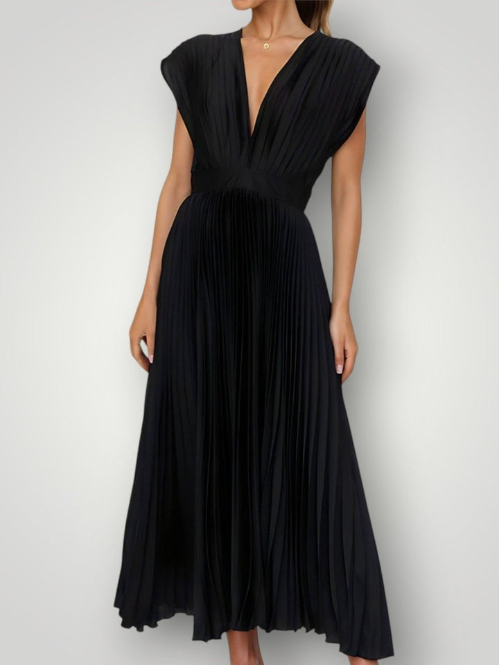 CELESTIA | ELEGANT PLISSEKJOLE - Nordic Boutique & Co.