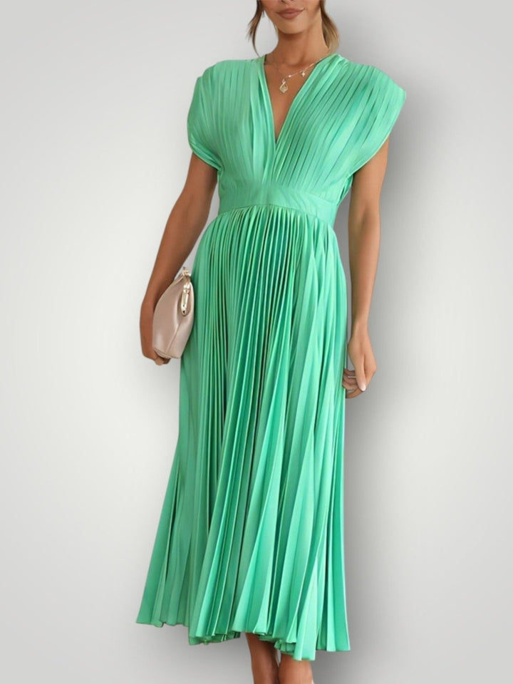 CELESTIA | ELEGANT PLISSEKJOLE - Nordic Boutique & Co.