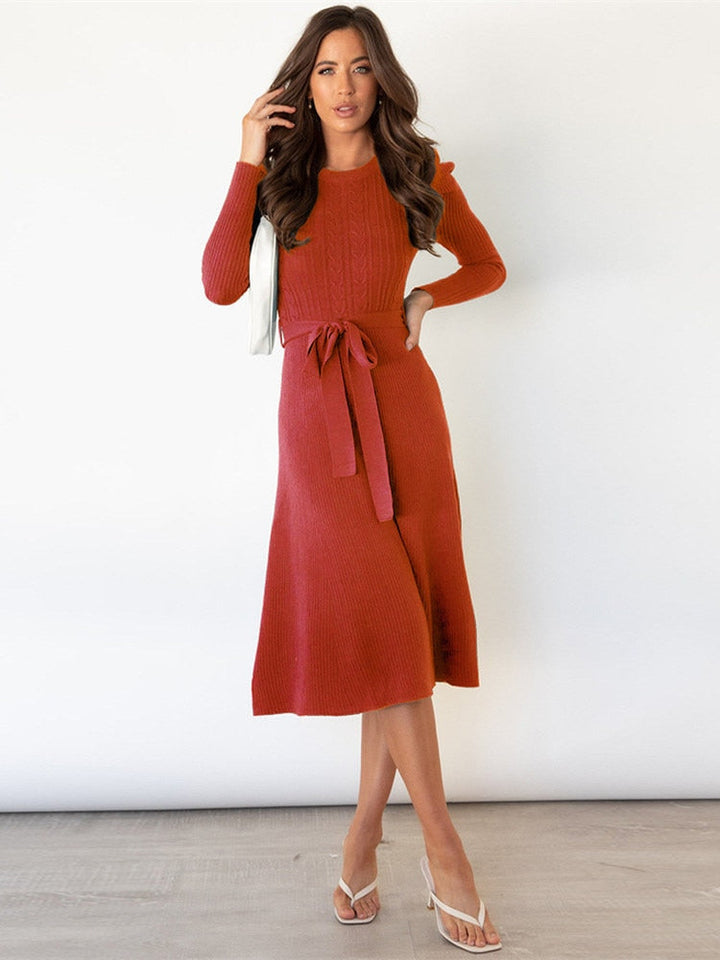 Alva™ | Elegant strikket midikjole