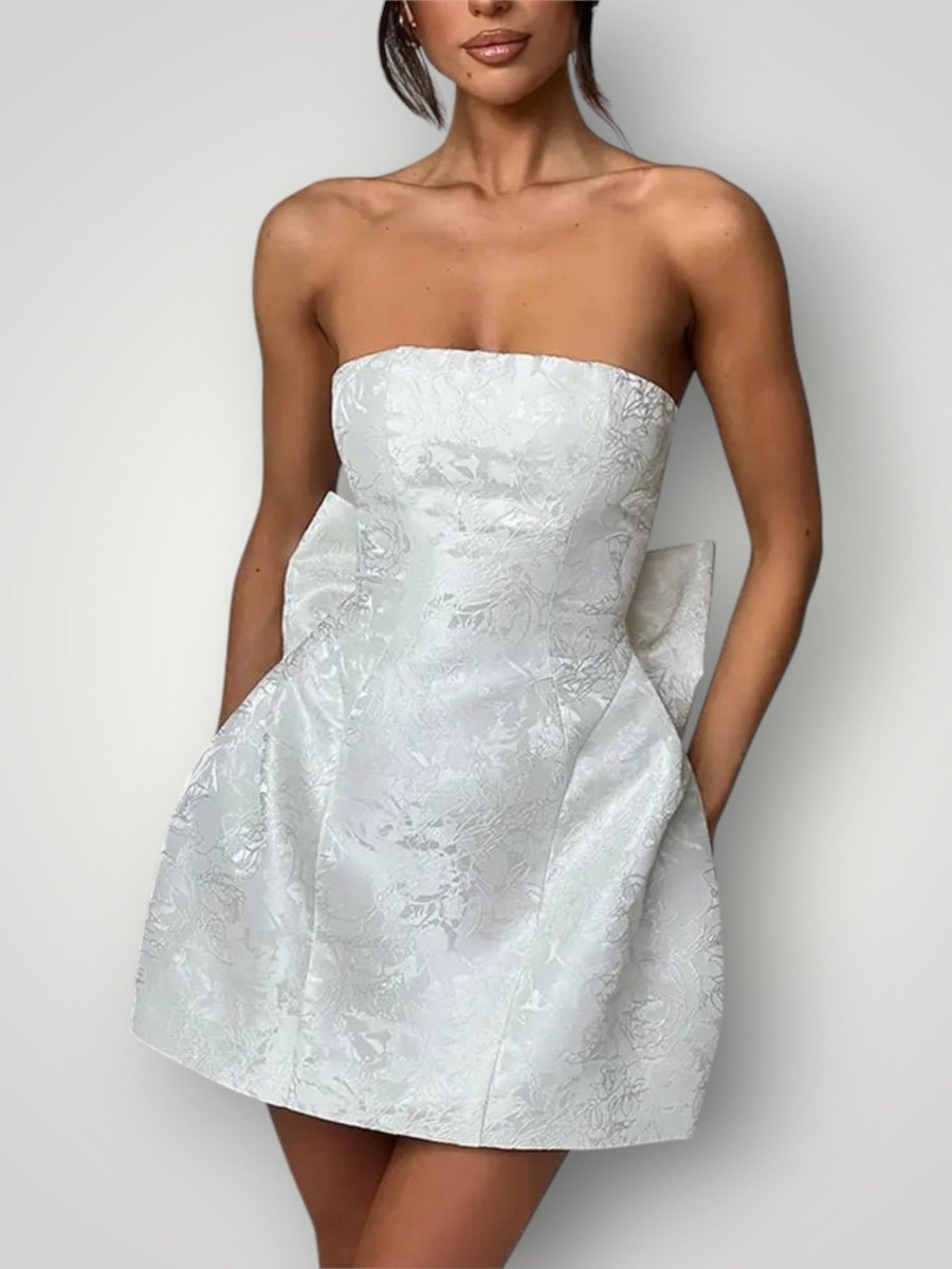 HAILEY | STRAPLESS BUE KJOLE - Nordic Boutique & Co.
