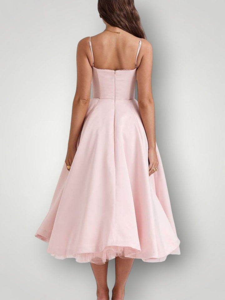 JULIA | STILFULL KJOLE – fra Nordic Boutique & Co. | Nordic Boutique & Co.
