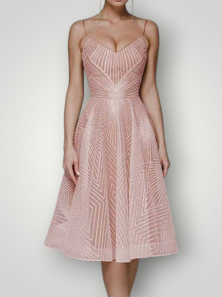 LARA | ÅPEN RYGG ELEGANT KJOLE - Nordic Boutique & Co.