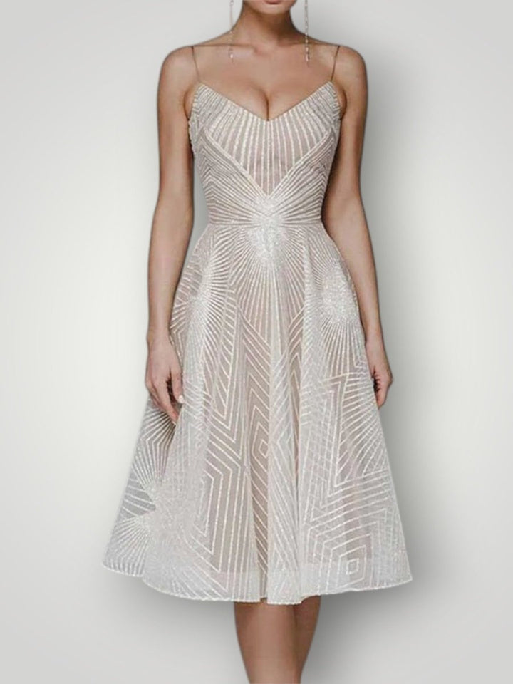 LARA | ÅPEN RYGG ELEGANT KJOLE - Nordic Boutique & Co.