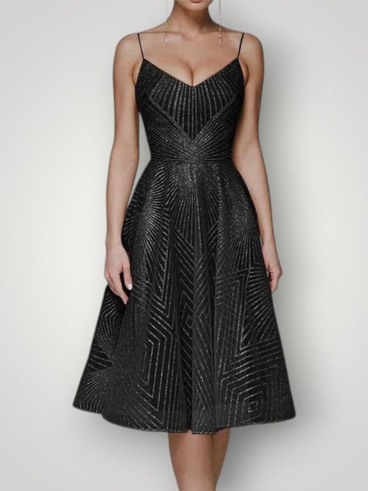 LARA | ÅPEN RYGG ELEGANT KJOLE - Nordic Boutique & Co.