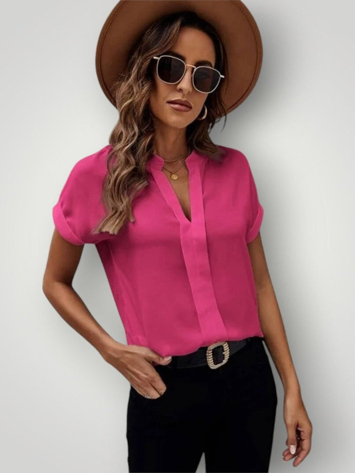 MAIVE | V - HALS SKJORTE - Nordic Boutique & Co.