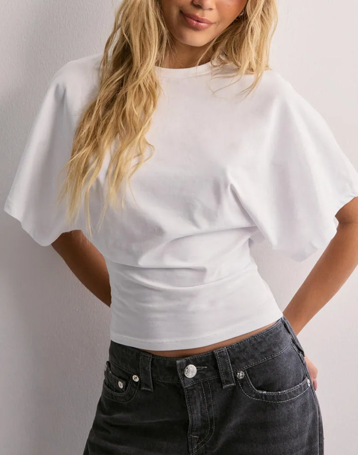 Celina™ – Tettsittende topp med ikonisk preg