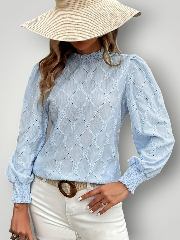 SARA | ELEGANT CHIMNEY BLUSE - Nordic Boutique & Co.
