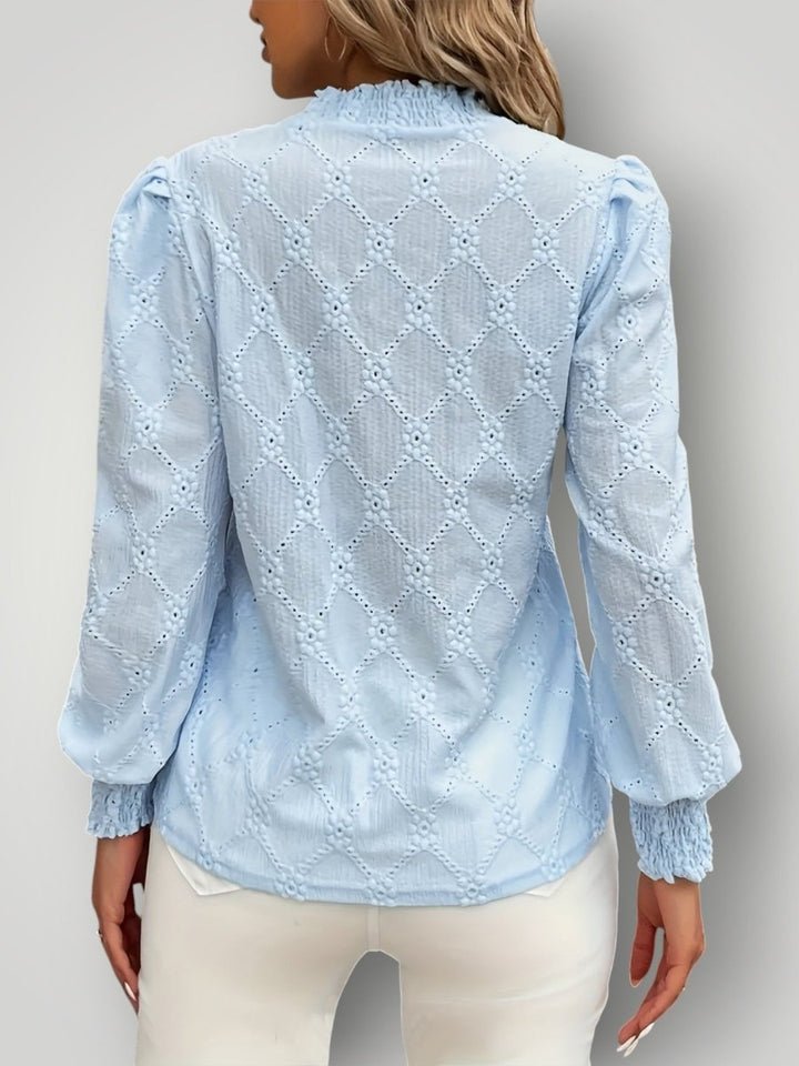 SARA | ELEGANT CHIMNEY BLUSE - Nordic Boutique & Co.