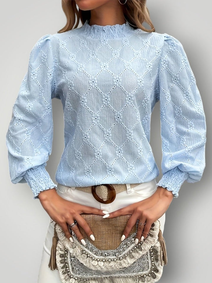 SARA | ELEGANT CHIMNEY BLUSE - Nordic Boutique & Co.