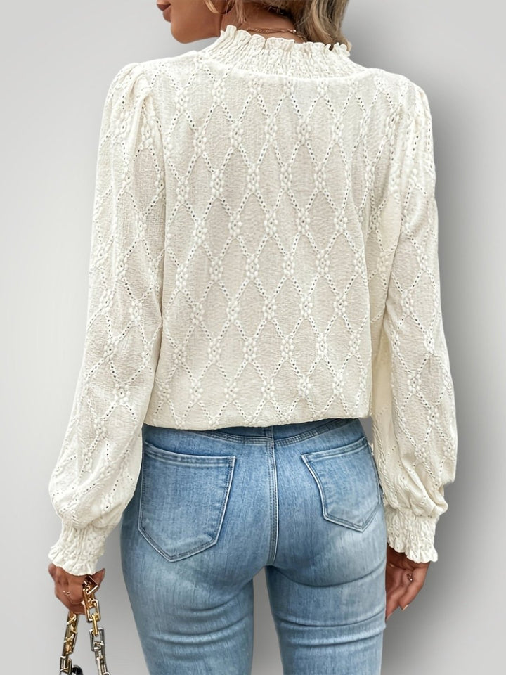 SARA | ELEGANT CHIMNEY BLUSE - Nordic Boutique & Co.